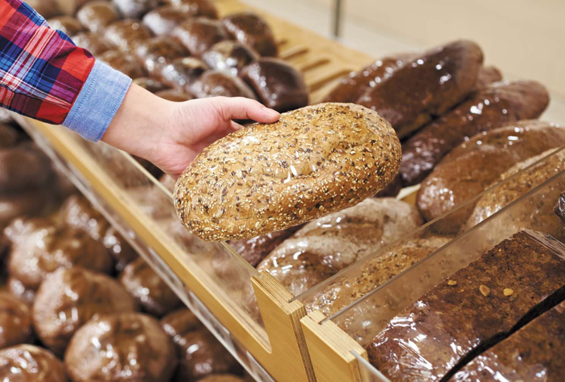 Bạn có thể dễ dàng tìm bánh mì nguyên cám ở những siêu thị lớn hoặc sàn thương mại điện tử phổ biến
