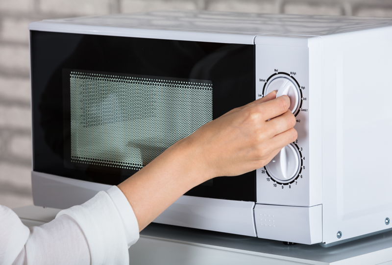 Làm nóng lò nướng trước khi nướng khoảng 15 phút 