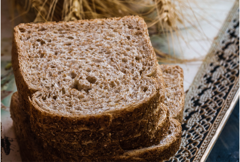 Một lát bánh mì nguyên cám thông thường chỉ chứa khoảng 69 calo